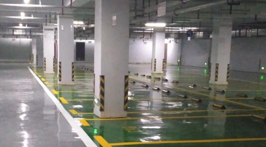 地面停車(chē)場(chǎng)劃線的最佳方案,提升停車(chē)效率與安全! 地面停車(chē)場(chǎng)劃線的最佳方案,提升停車(chē)效率與安全!