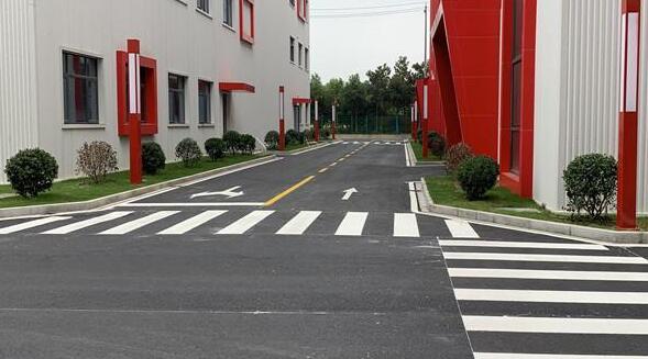 蘇州廠區(qū)劃線哪家好?飛揚市政專業(yè)、高效、貼心 蘇州廠區(qū)劃線哪家好?飛揚市政專業(yè)、高效、貼心