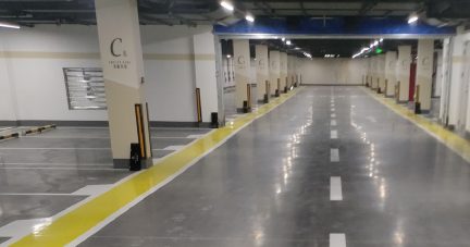 蘇州小區(qū)停車(chē)位劃線施工的價(jià)錢(qián) ？