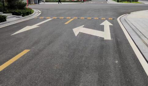 提高效率鹽城廠區劃線的標準要求與維護策略 提高效率鹽城廠區劃線的標準要求與維護策略