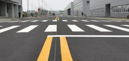 蘇州工廠車間劃線施工選哪家？專業(yè)團(tuán)隊(duì)助力工廠規(guī)范生產(chǎn)