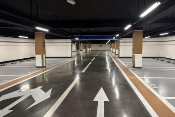 蘇州吳江廠區(qū)劃線專業(yè)施工,打造有序交通環(huán)境 蘇州吳江廠區(qū)劃線專業(yè)施工,打造有序交通環(huán)境